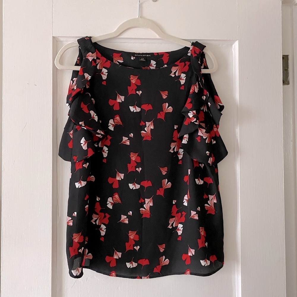 Banana Republic Flutter sleeve blouse - Picture 3 of 11